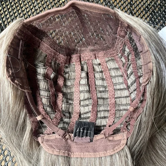 Topless White Sands beach long wig - Picture 8 of 14